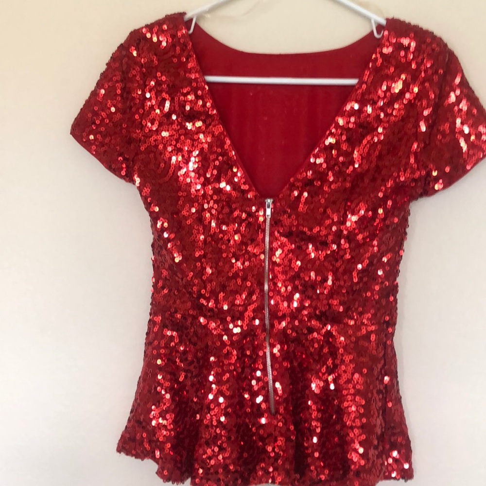 Top - Picture 2 of 2